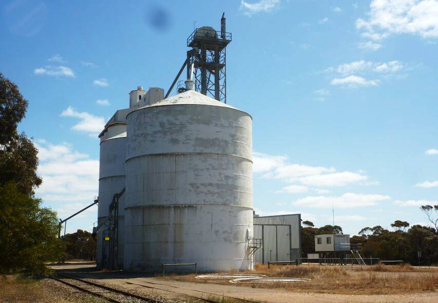 Farmers weigh up the options for town's silo sale