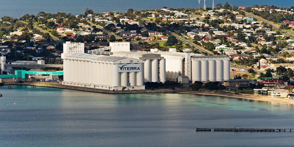 59 per cent of respondents to a Grain Producers SA survey about the Eyre Peninsula's return to rail proposal by Viterra and Aurizon were supportive of the project, but 66pc had concerns about the impact on competition it could cause. File picture