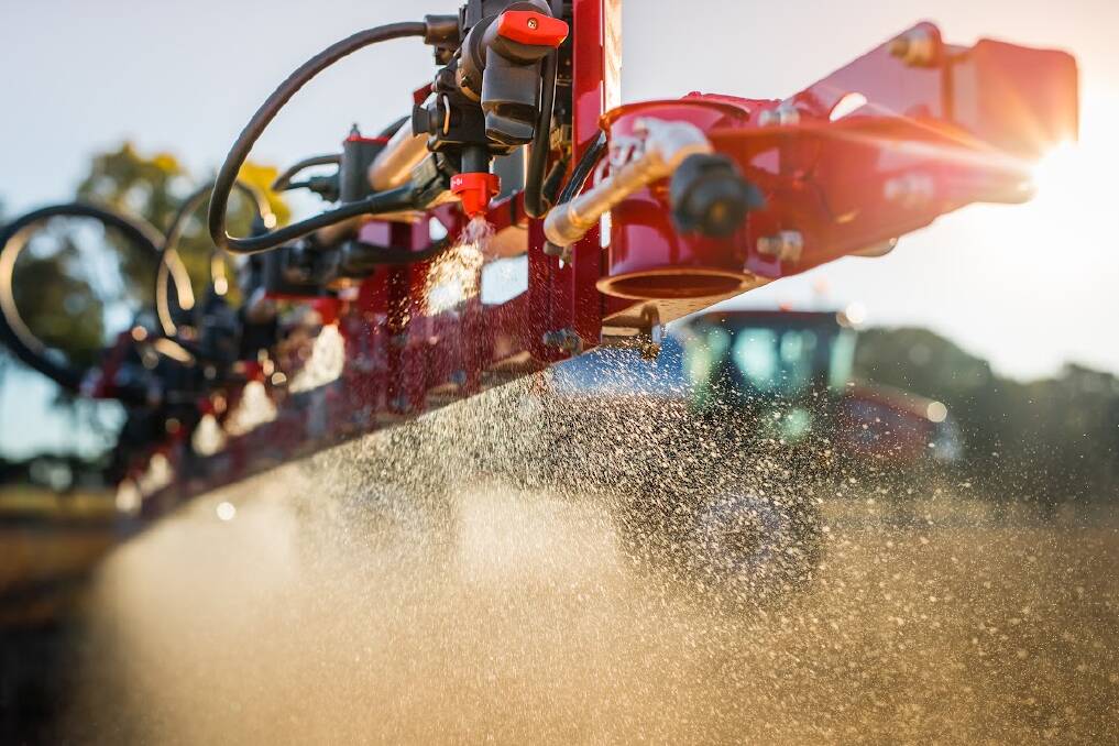 Grain Producers SA and the Wine Grape Council of SA have joined forces to issue a warning to farmers conducting risky spraying practices. File picture